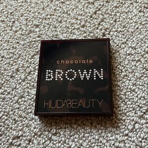 Hid a beauty chocolate brown eyeshadow palette